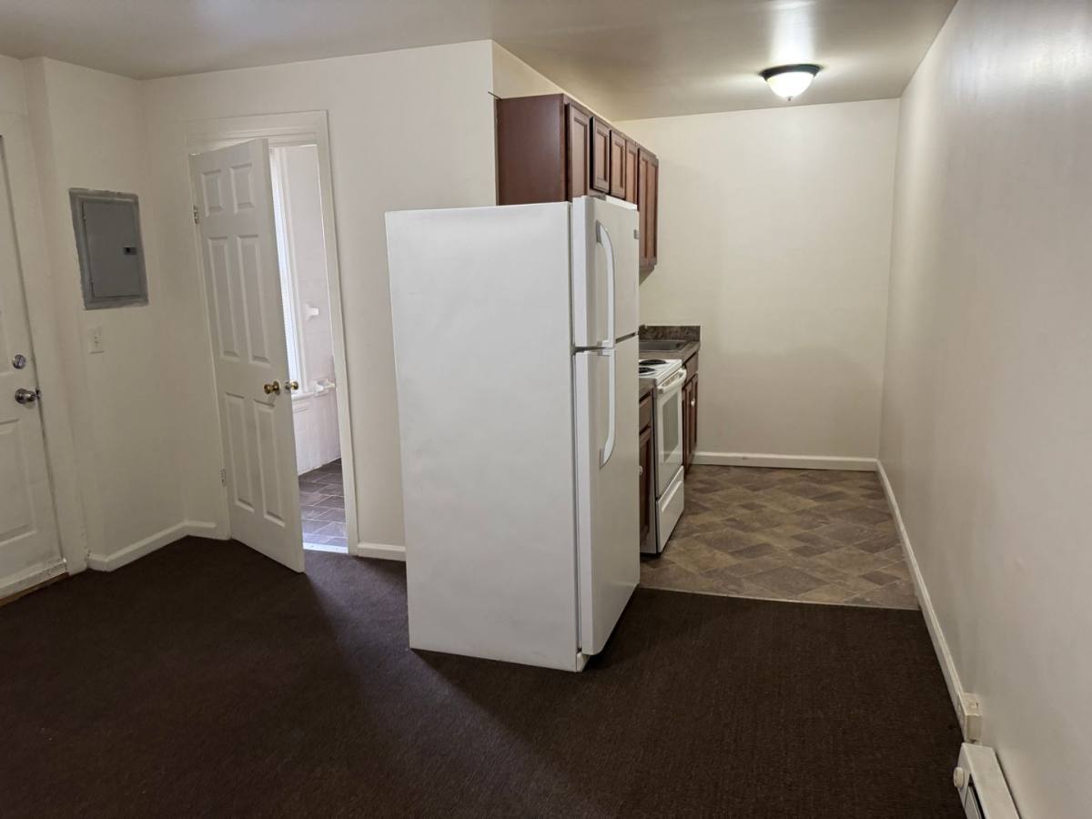 Apartment for rent at 929 W Gordon St, Allentown, PA 18102