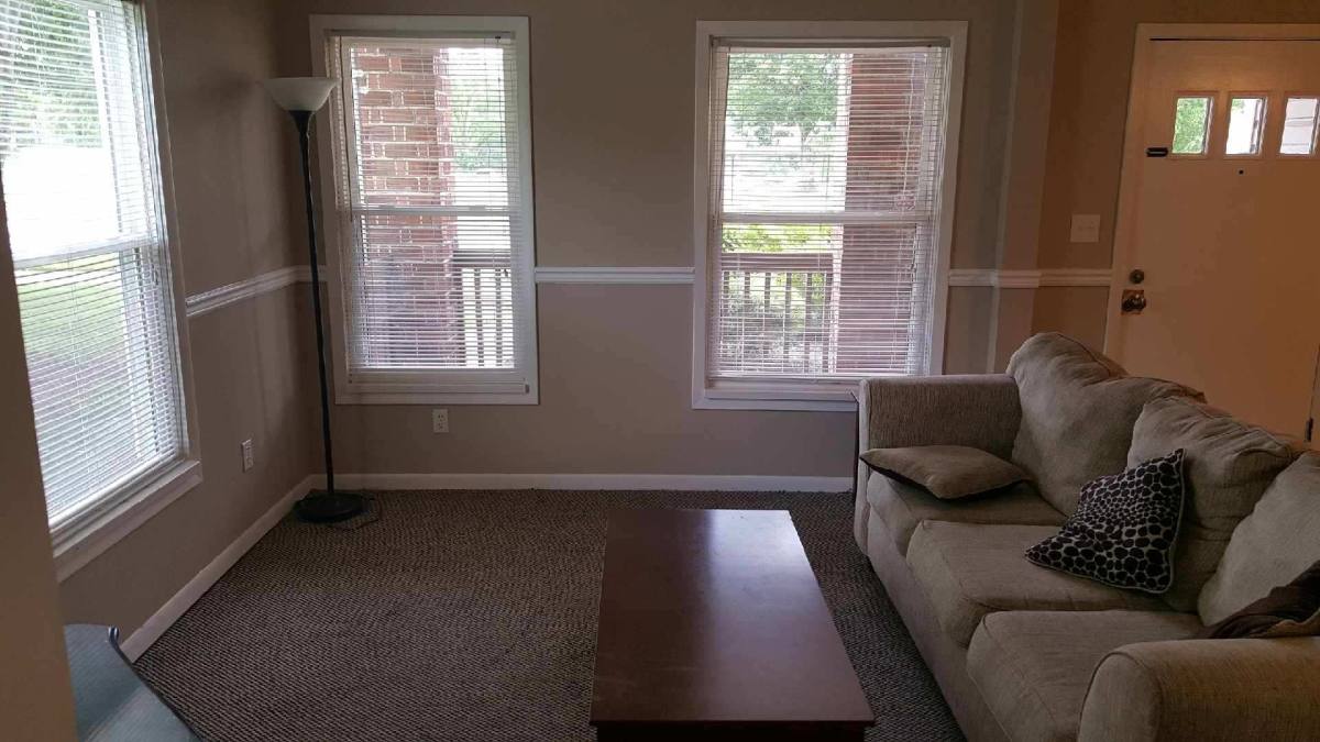 Apartment for rent at 818 Lamont St, Johnson City, TN 37604