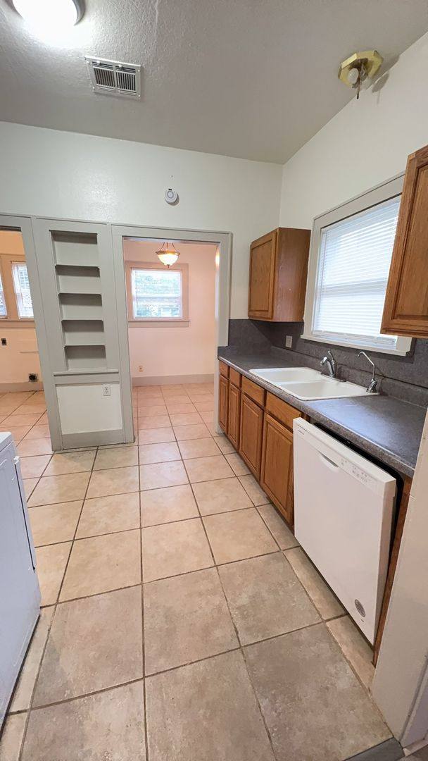 House for rent at 1326 W Elm, Enid, OK 73703