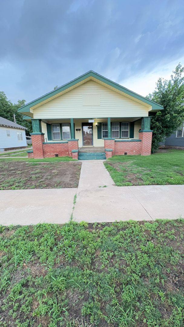House for rent at 1326 W Elm, Enid, OK 73703