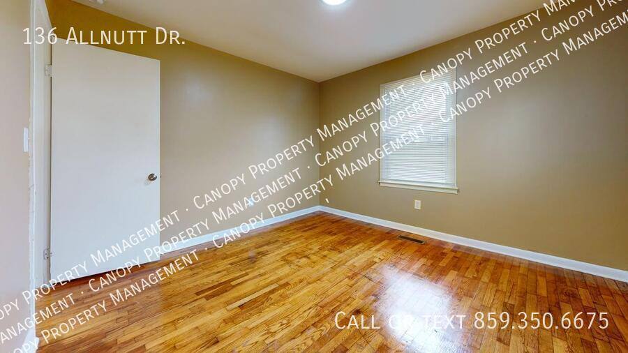 House for rent at 136 Allnutt Dr, Frankfort, KY 40601