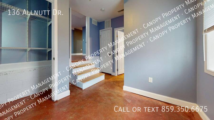 House for rent at 136 Allnutt Dr, Frankfort, KY 40601