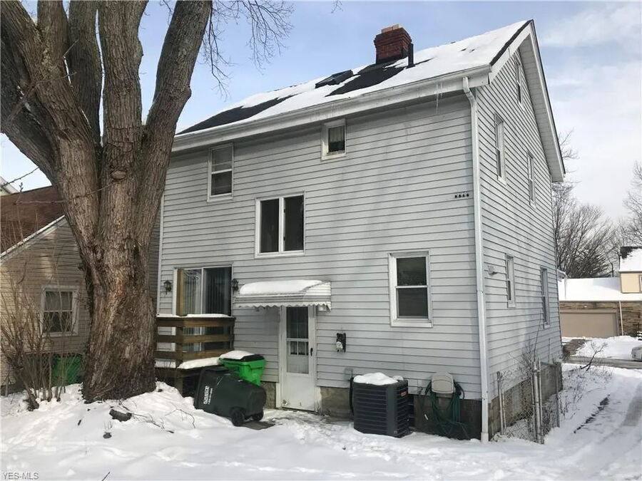 House for rent at 1492 Maplegrove Rd, Cleveland, OH 44121
