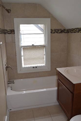 House for rent at 4070 Wyncote Rd, Cleveland, OH 44121
