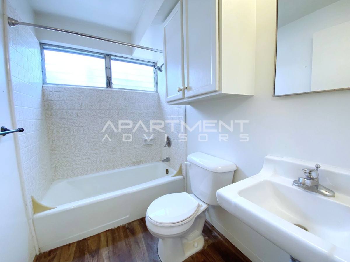 Apartment for rent at 1703 Citron St #301, Honolulu, HI 96826