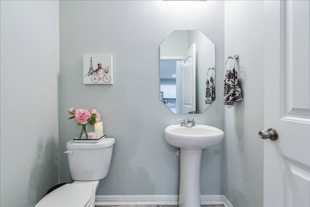 House for rent at 125 Groesbeck Lane, Leander, TX 78641