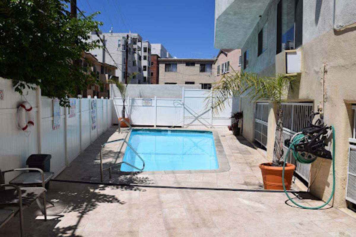 Apartment for rent at 415 S Occidental Blvd, Los Angeles, CA 90057