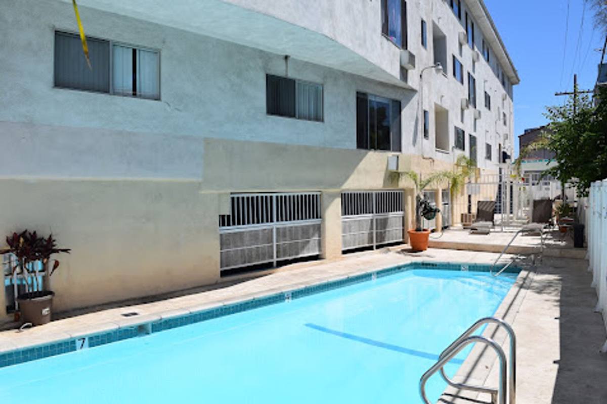 Apartment for rent at 415 S Occidental Blvd, Los Angeles, CA 90057