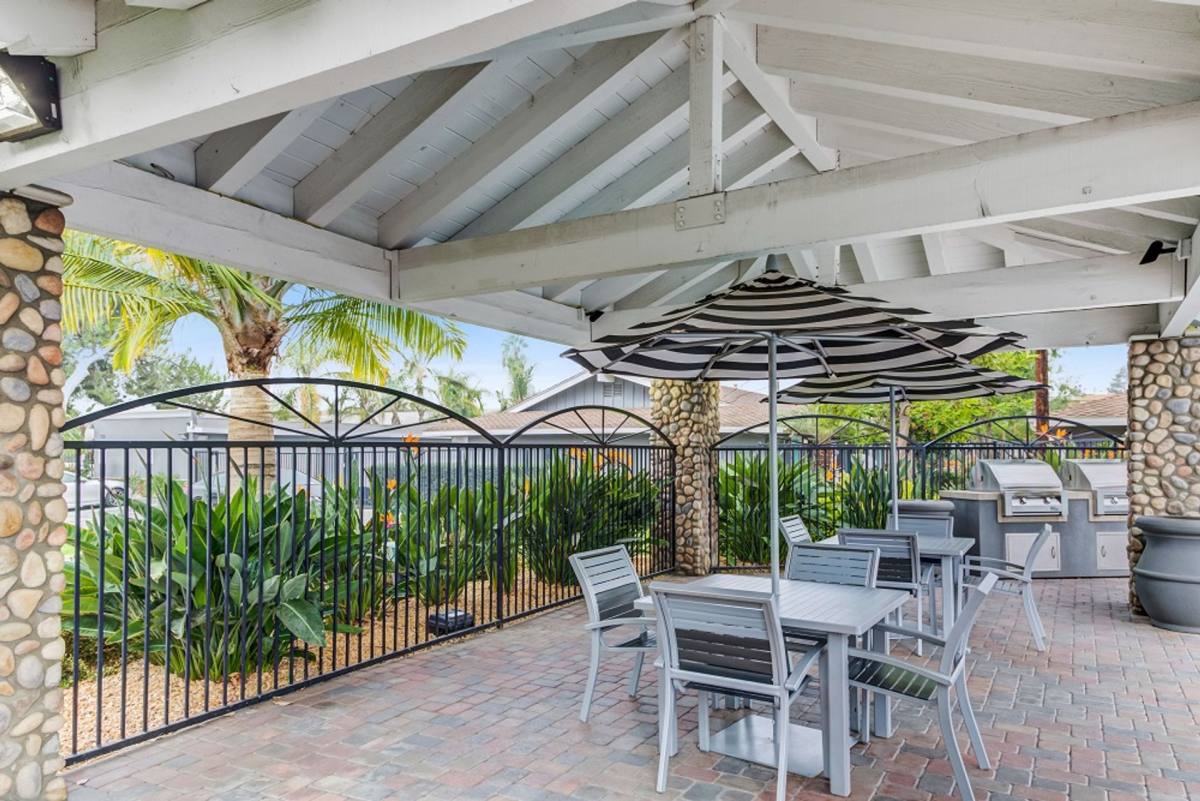 Apartment for rent at 730 S Beach Blvd, Anaheim, CA 92804