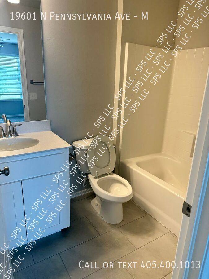 House for rent at 19601 N Pennsylvania Ave #M, Edmond, OK 73012