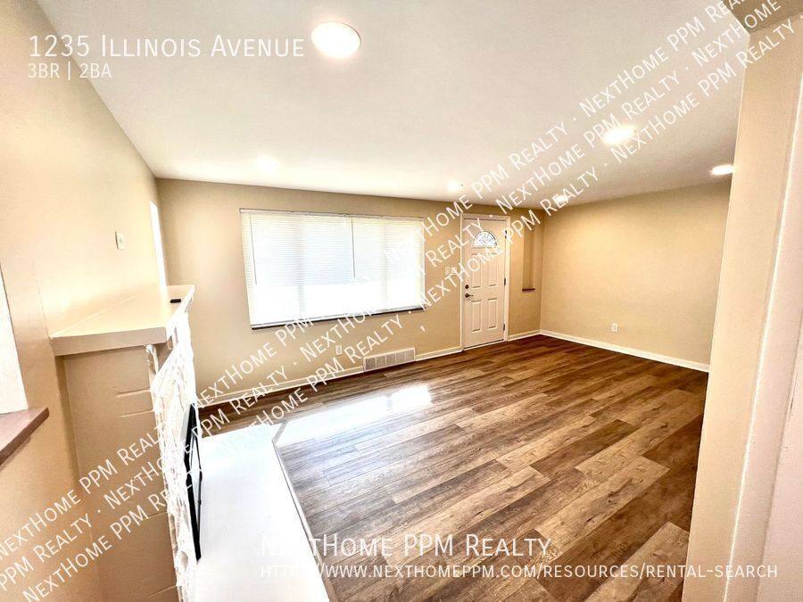 House for rent at 1235 Illinois Ave, Pittsburgh, PA 15216