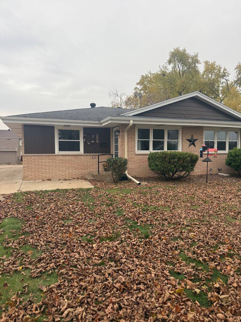Apartment for rent at 2819-2821 Richard Dr, Eau Claire, WI 54701