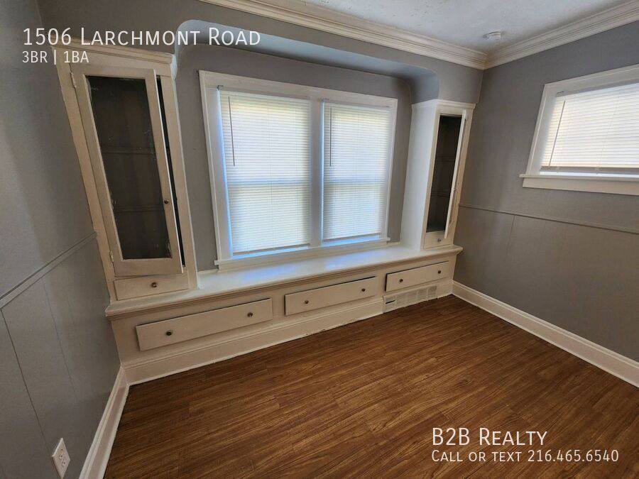Apartment for rent at 1506 Larchmont Rd, Cleveland, OH 44110