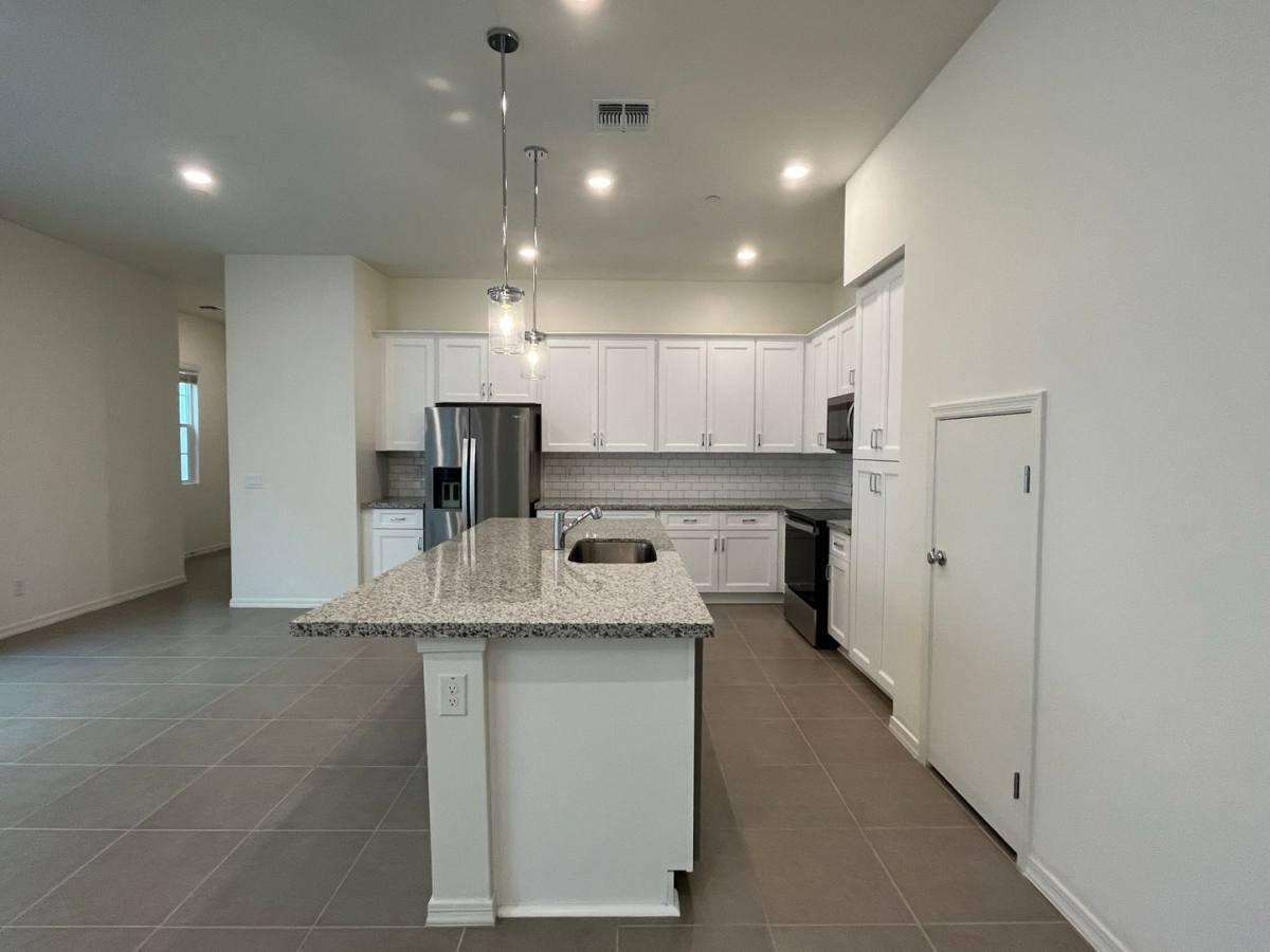 House for rent at 265 E Balsam Dr, Chandler, AZ 85286