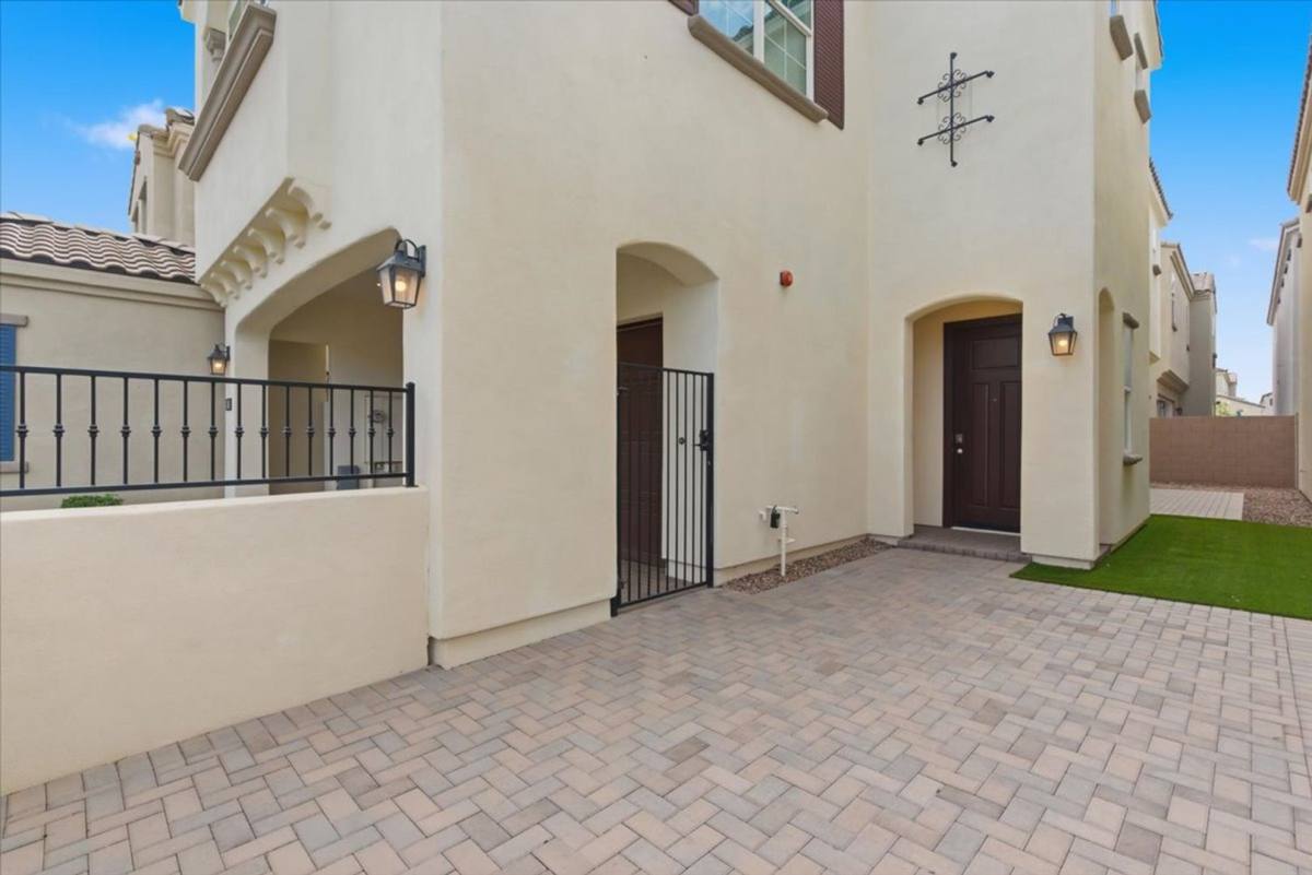 House for rent at 265 E Balsam Dr, Chandler, AZ 85286