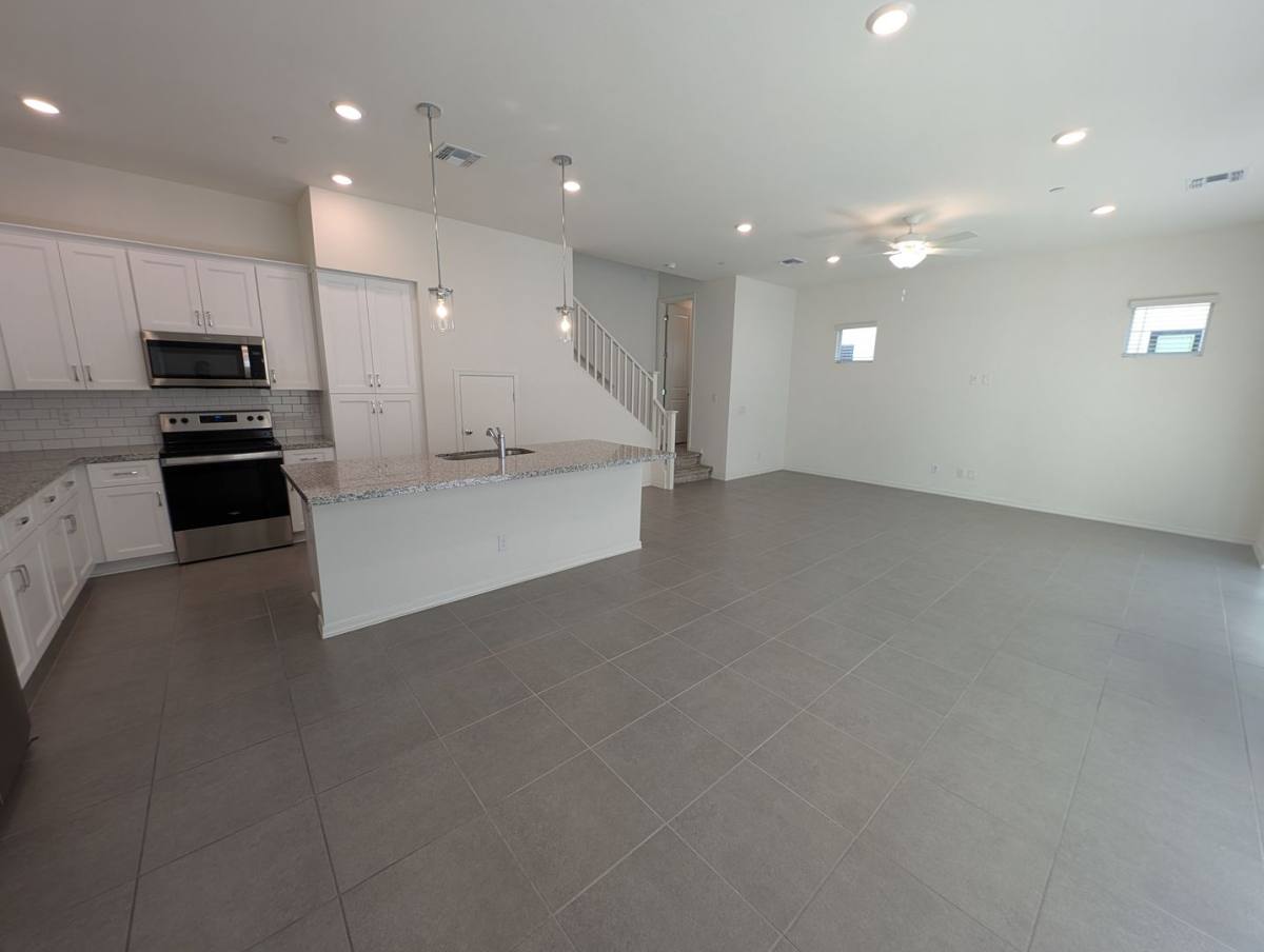 House for rent at 265 E Balsam Dr, Chandler, AZ 85286
