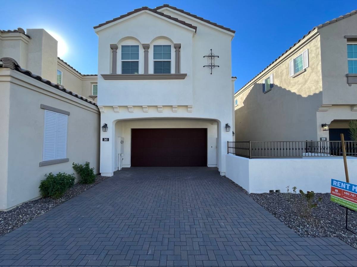 House for rent at 265 E Balsam Dr, Chandler, AZ 85286