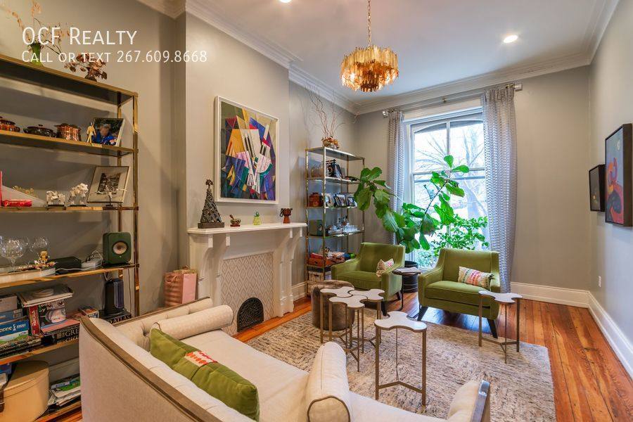 Townhouse for rent at 206 S 43rd St, Philadelphia, PA 19104