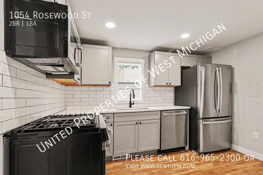 House for rent at 1054 Rosewood St, Jenison, MI 49428