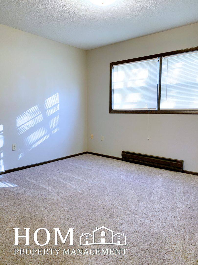 Apartment for rent at 1701 Riggs Rd, Saint Peter, MN 56082