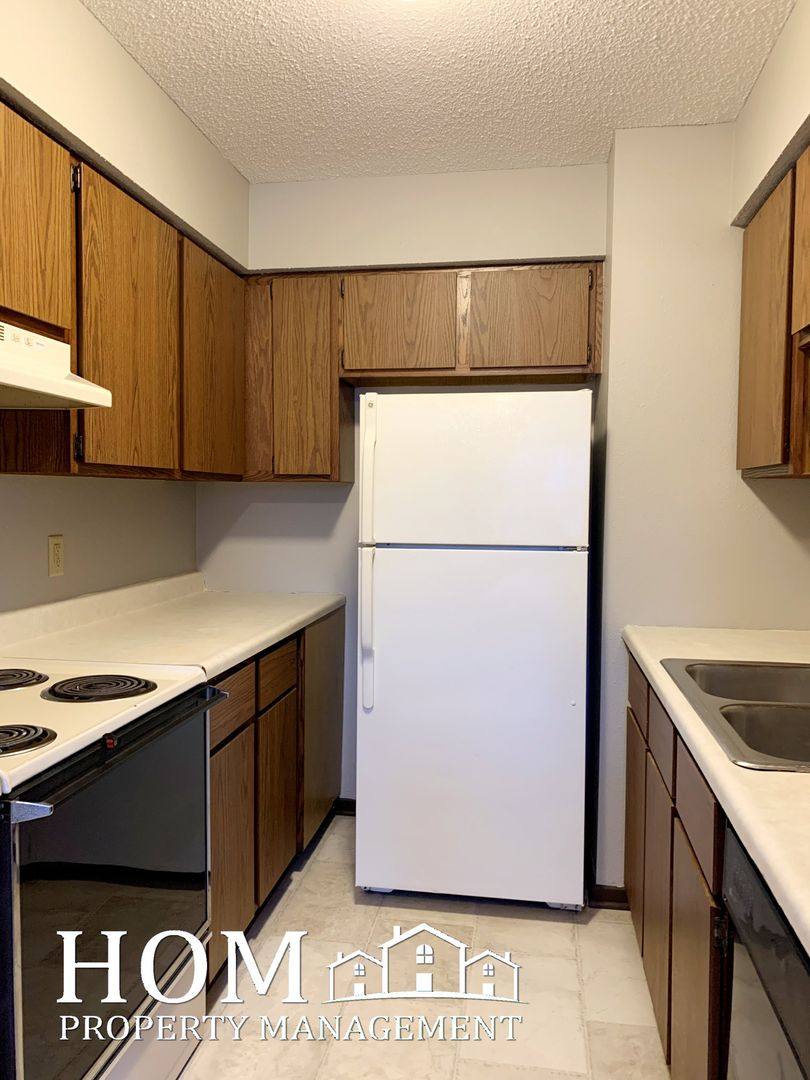 Apartment for rent at 1701 Riggs Rd, Saint Peter, MN 56082