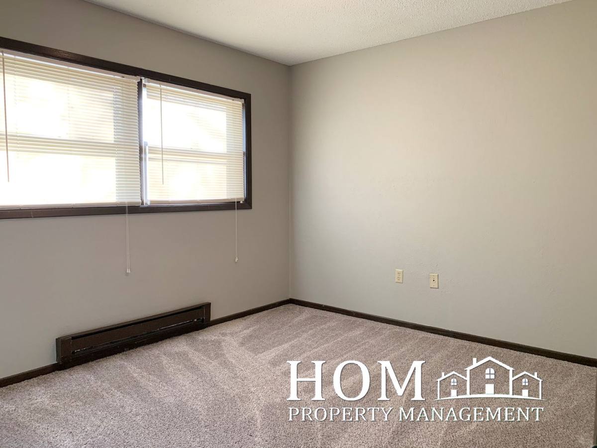 Apartment for rent at 1701 Riggs Rd, Saint Peter, MN 56082