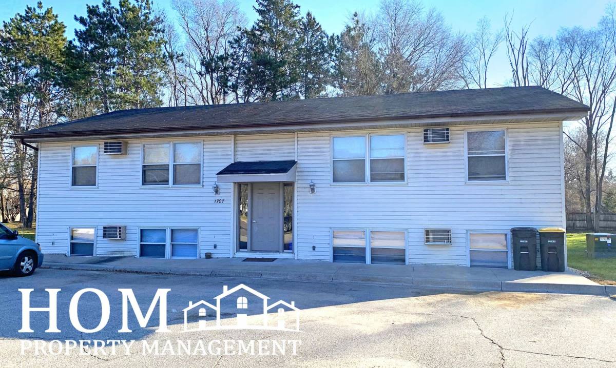 Apartment for rent at 1701 Riggs Rd, Saint Peter, MN 56082