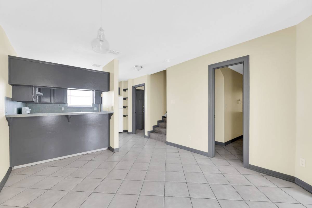 Apartment for rent at 910 W Cherokee Ave, Pharr, TX 78577
