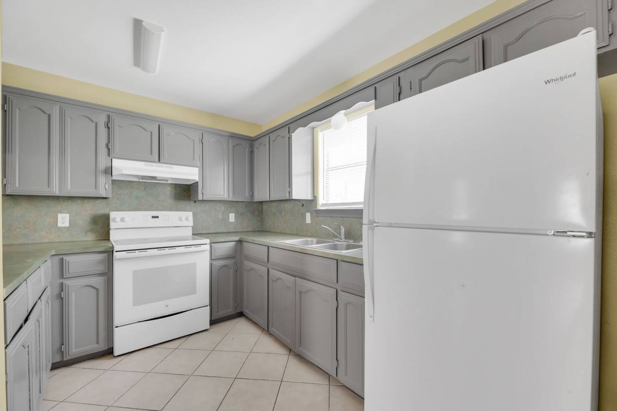 Apartment for rent at 910 W Cherokee Ave, Pharr, TX 78577