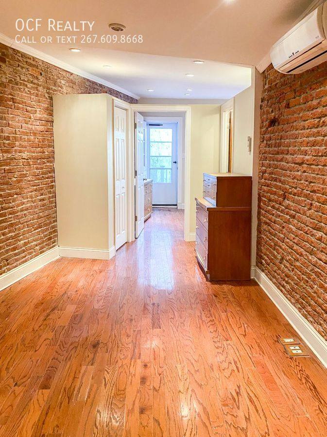 Apartment for rent at 1122 E Passyunk Ave #6, Philadelphia, PA 19147