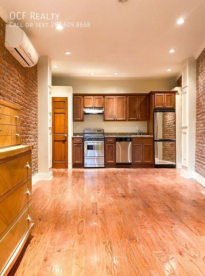 Apartment for rent at 1122 E Passyunk Ave #6, Philadelphia, PA 19147