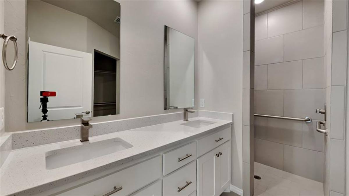 House for rent at 7036 Labelle Dr, Oklahoma City, OK 73132