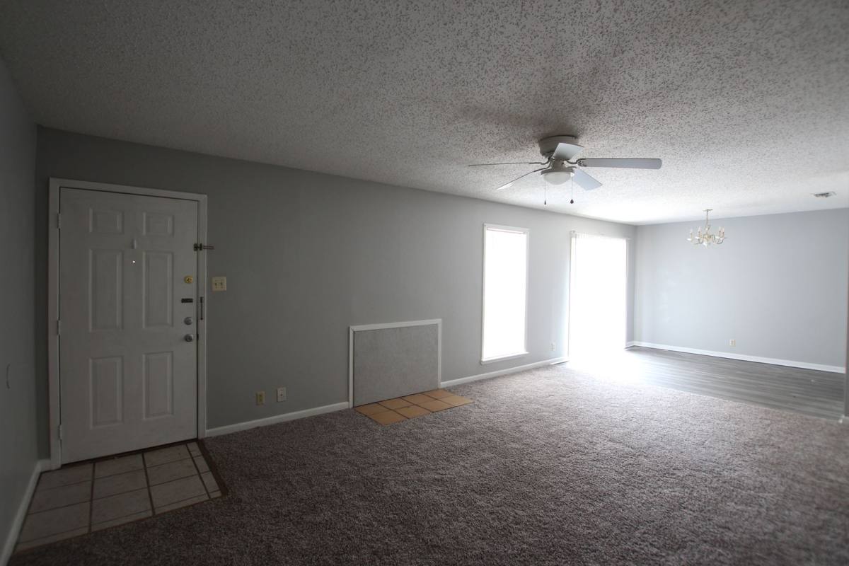 Apartment for rent at 4222 S Park Dr, Tyler, TX 75703