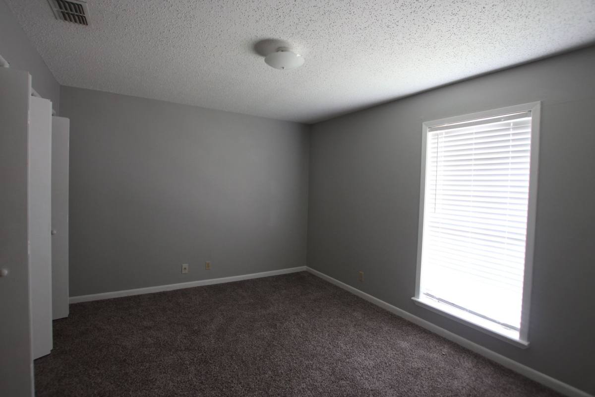 Apartment for rent at 4222 S Park Dr, Tyler, TX 75703