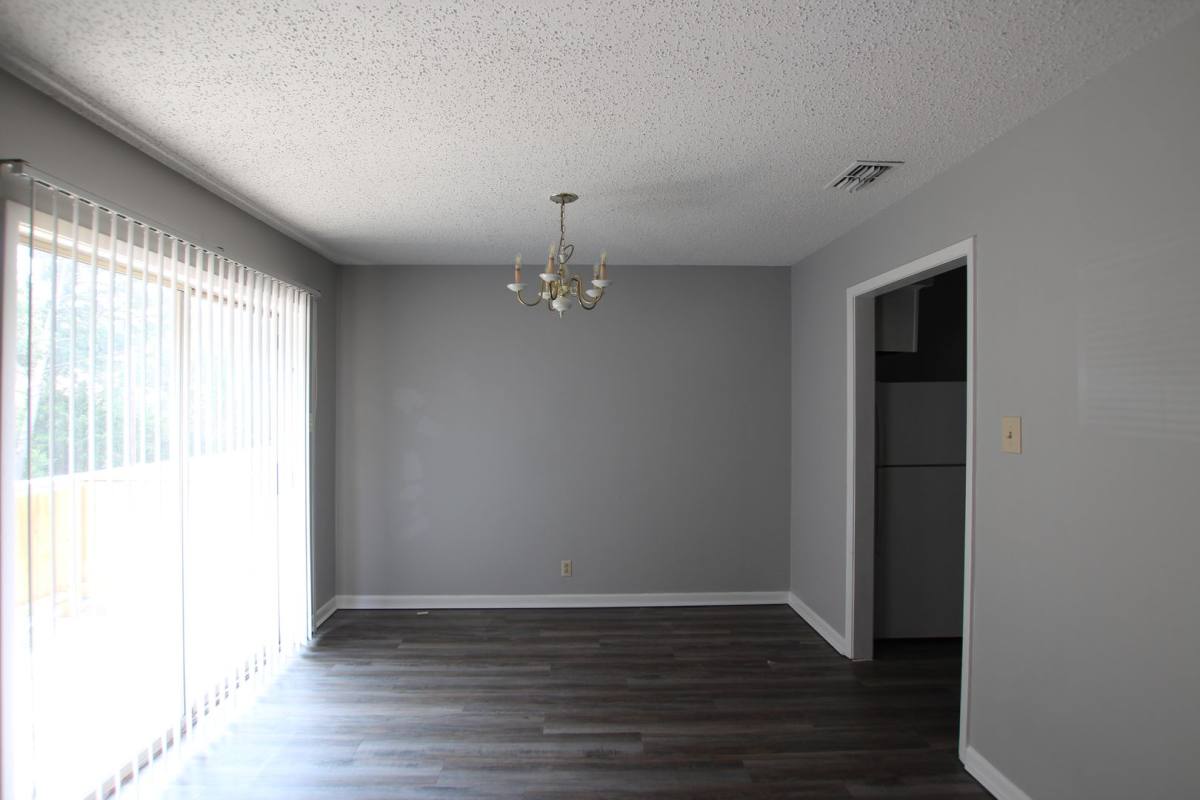 Apartment for rent at 4222 S Park Dr, Tyler, TX 75703