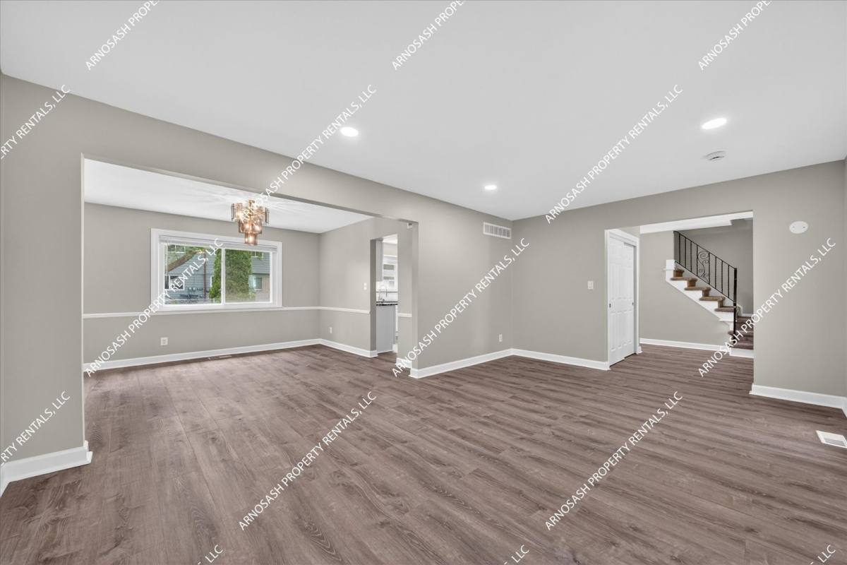 House for rent at 27345 Harvard, Southfield, MI 48076