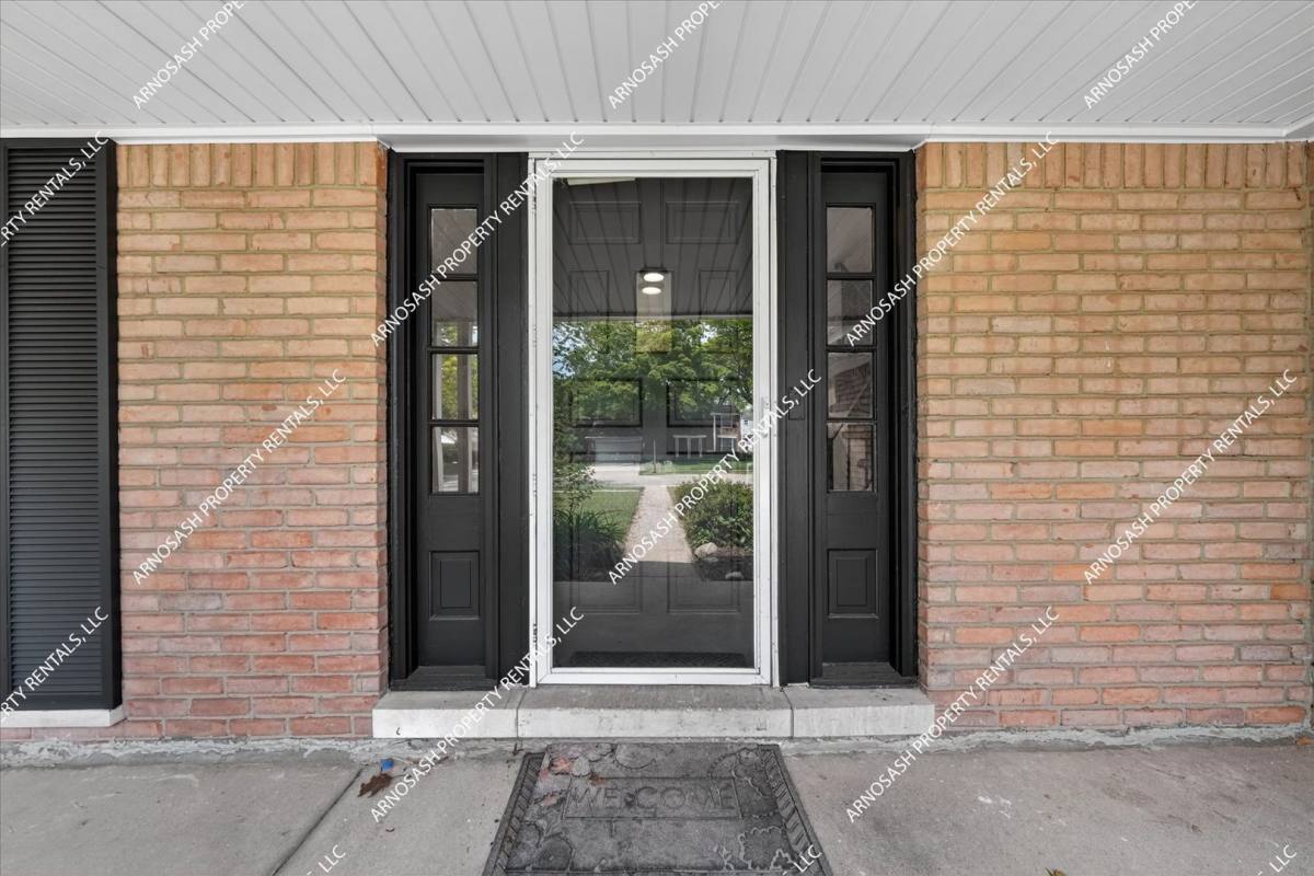 House for rent at 27345 Harvard, Southfield, MI 48076