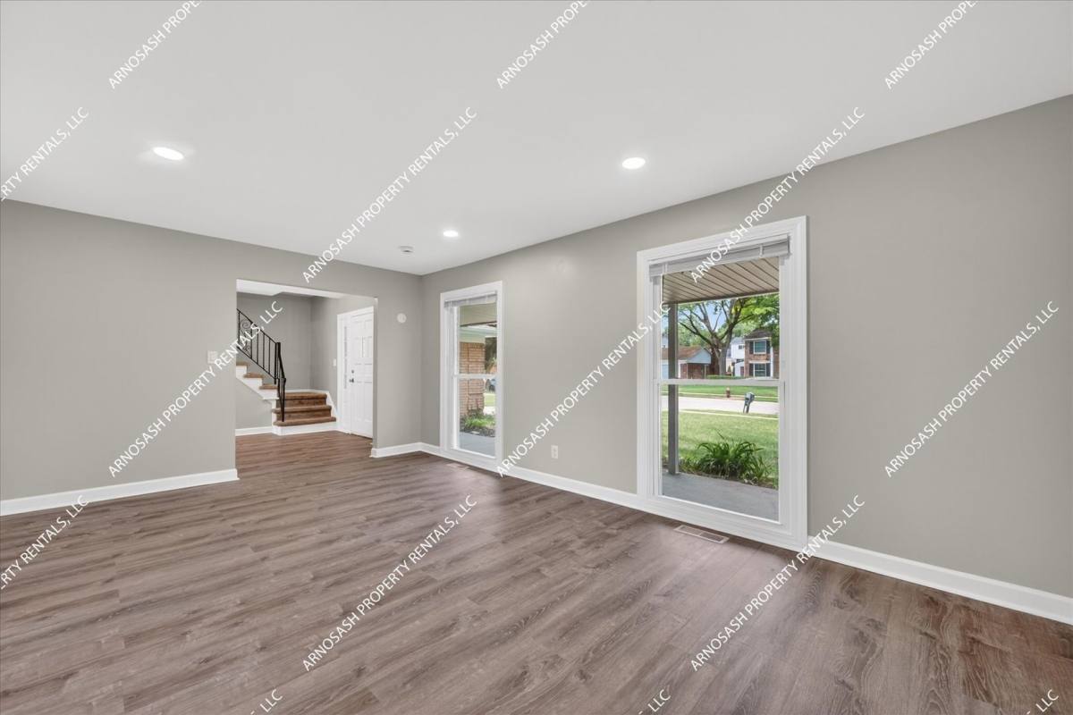House for rent at 27345 Harvard, Southfield, MI 48076