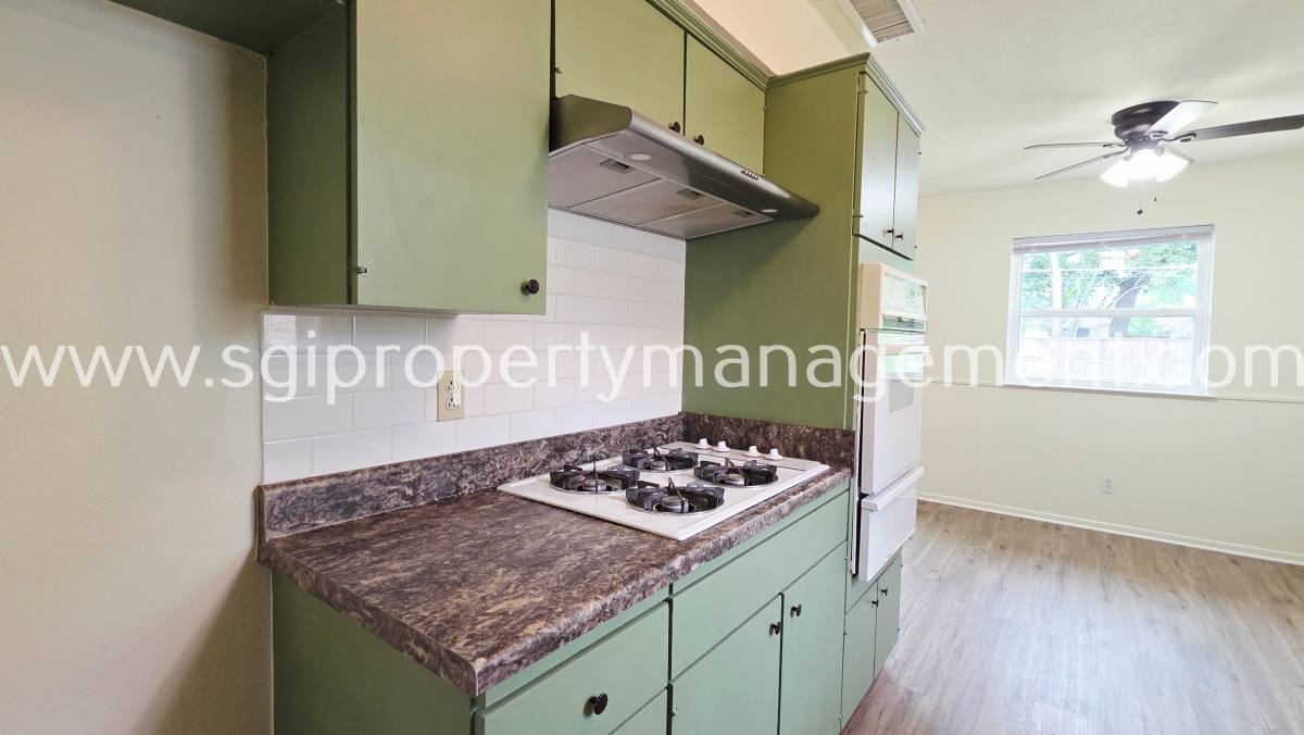 House for rent at 738 Kingswood Ave, Richardson, TX 75080
