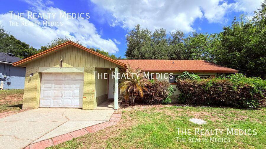 House for rent at 104 E Osceola St, Clermont, FL 34715