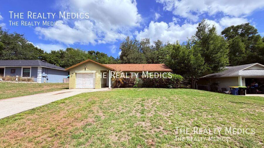 House for rent at 104 E Osceola St, Clermont, FL 34715
