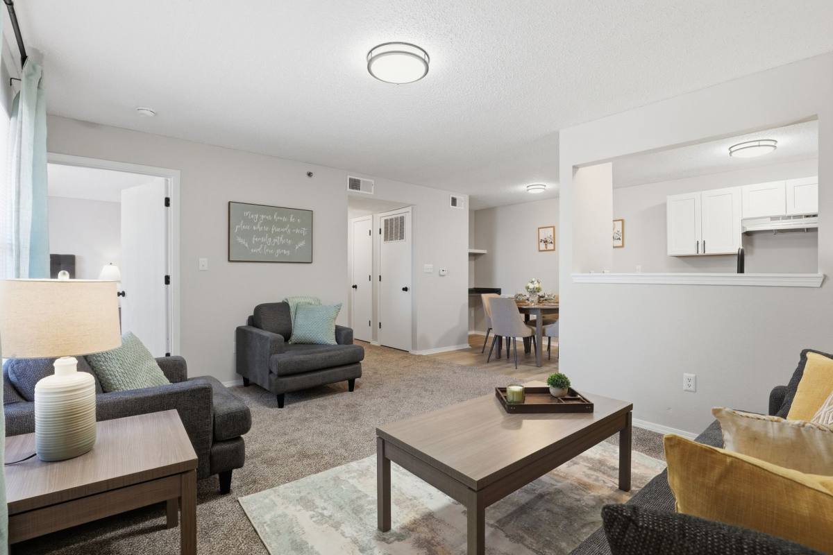 Apartment for rent at 2500 Thomas Dr, Edmond, OK 73003