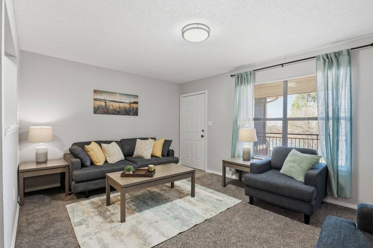 Apartment for rent at 2500 Thomas Dr, Edmond, OK 73003
