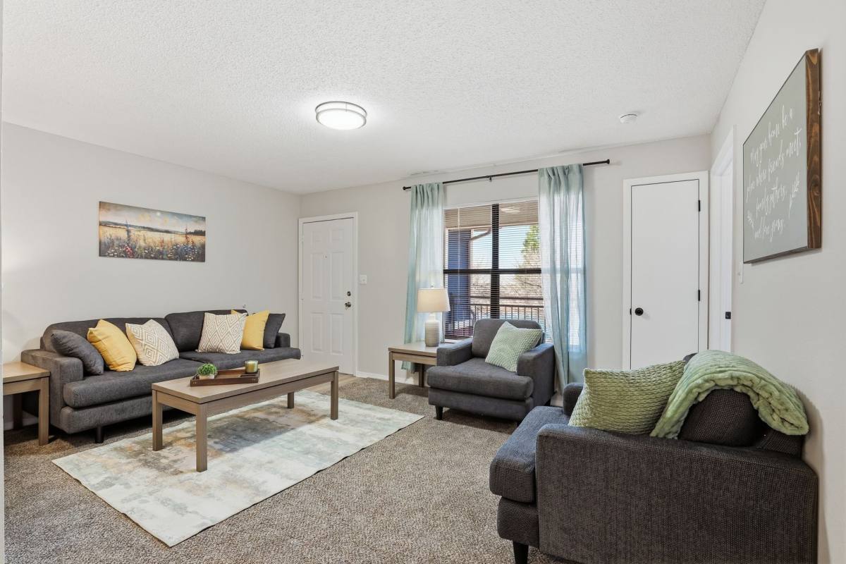 Apartment for rent at 2500 Thomas Dr, Edmond, OK 73003