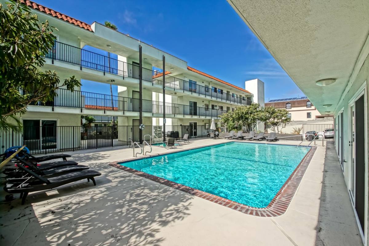 House for rent at 1720 Ardmore Ave, Hermosa Beach, CA 90254