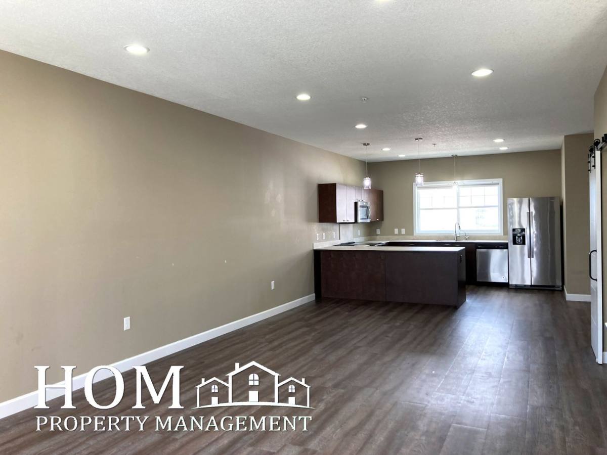 Townhouse for rent at 3021 Bluestem Trail, Mankato, MN 56001