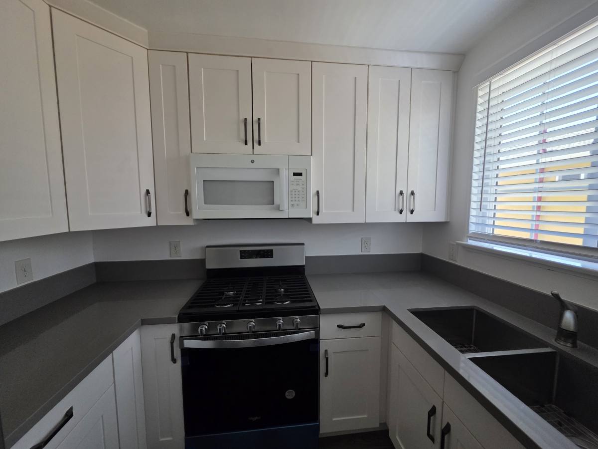 Apartment for rent at 1349 W 35th Place #2, Los Angeles, CA 90007