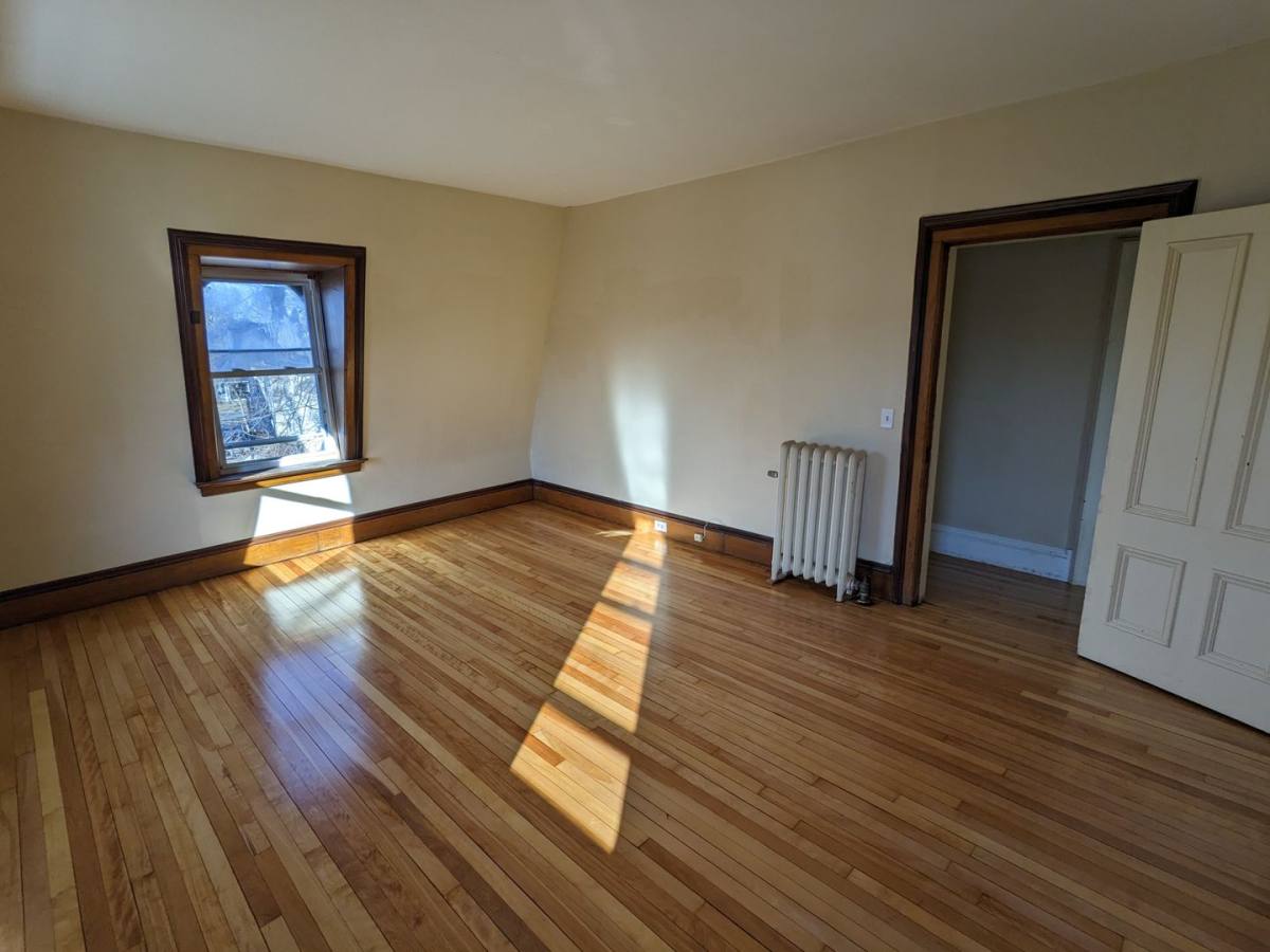 Apartment for rent at 10 Day Ave, Westfield, MA 01085