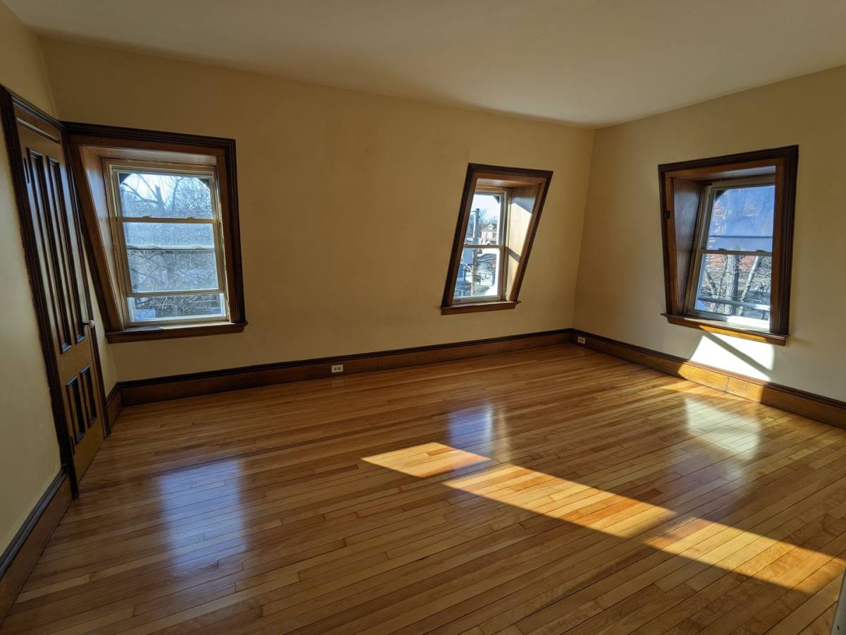 Apartment for rent at 10 Day Ave, Westfield, MA 01085