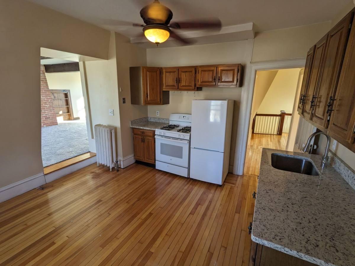Apartment for rent at 10 Day Ave, Westfield, MA 01085